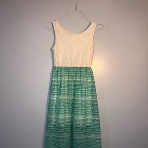 Teal Pattern and White Lace Embroidery Dress